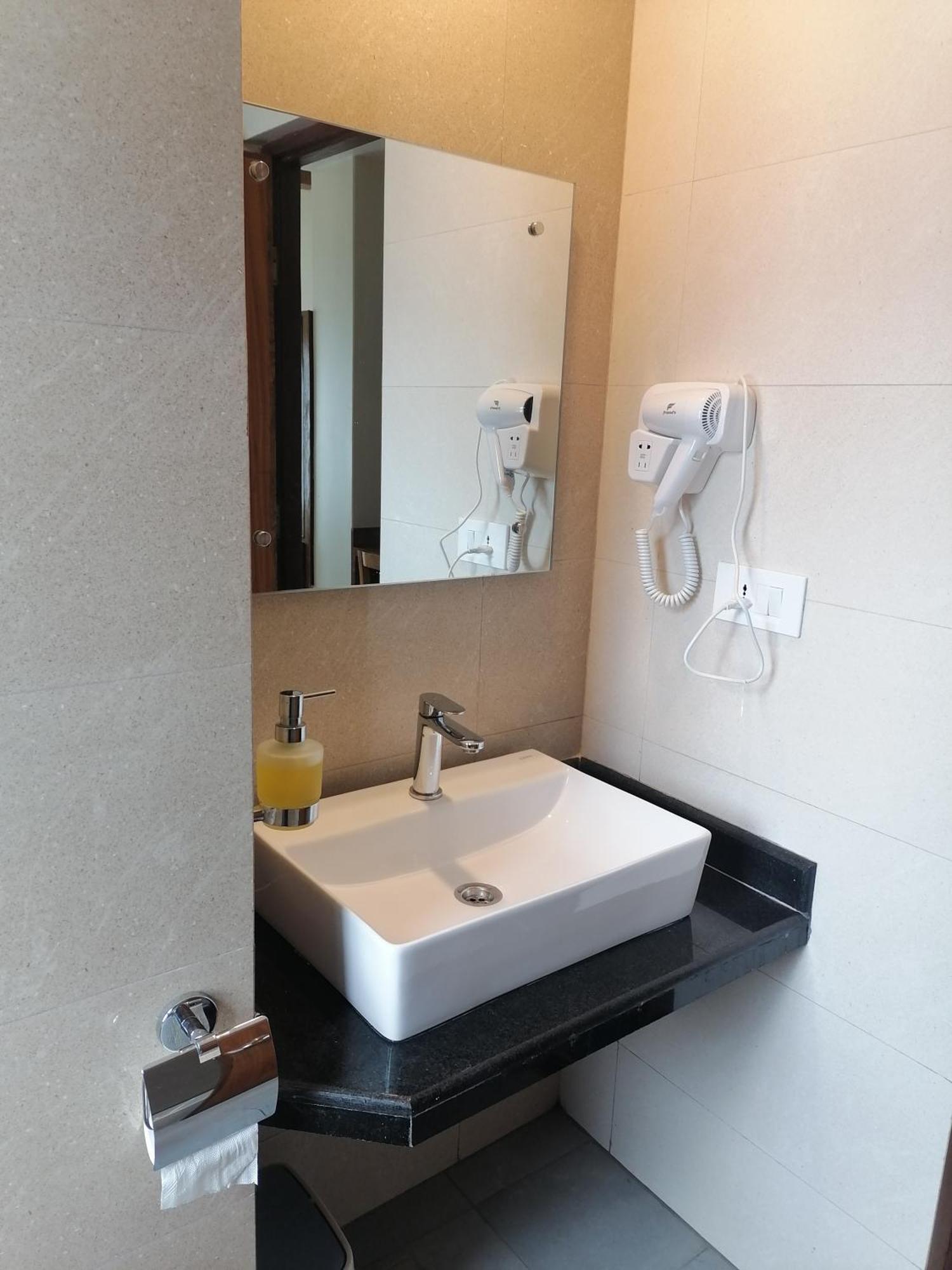 Urban Boutique Hotel Pokhara Kültér fotó