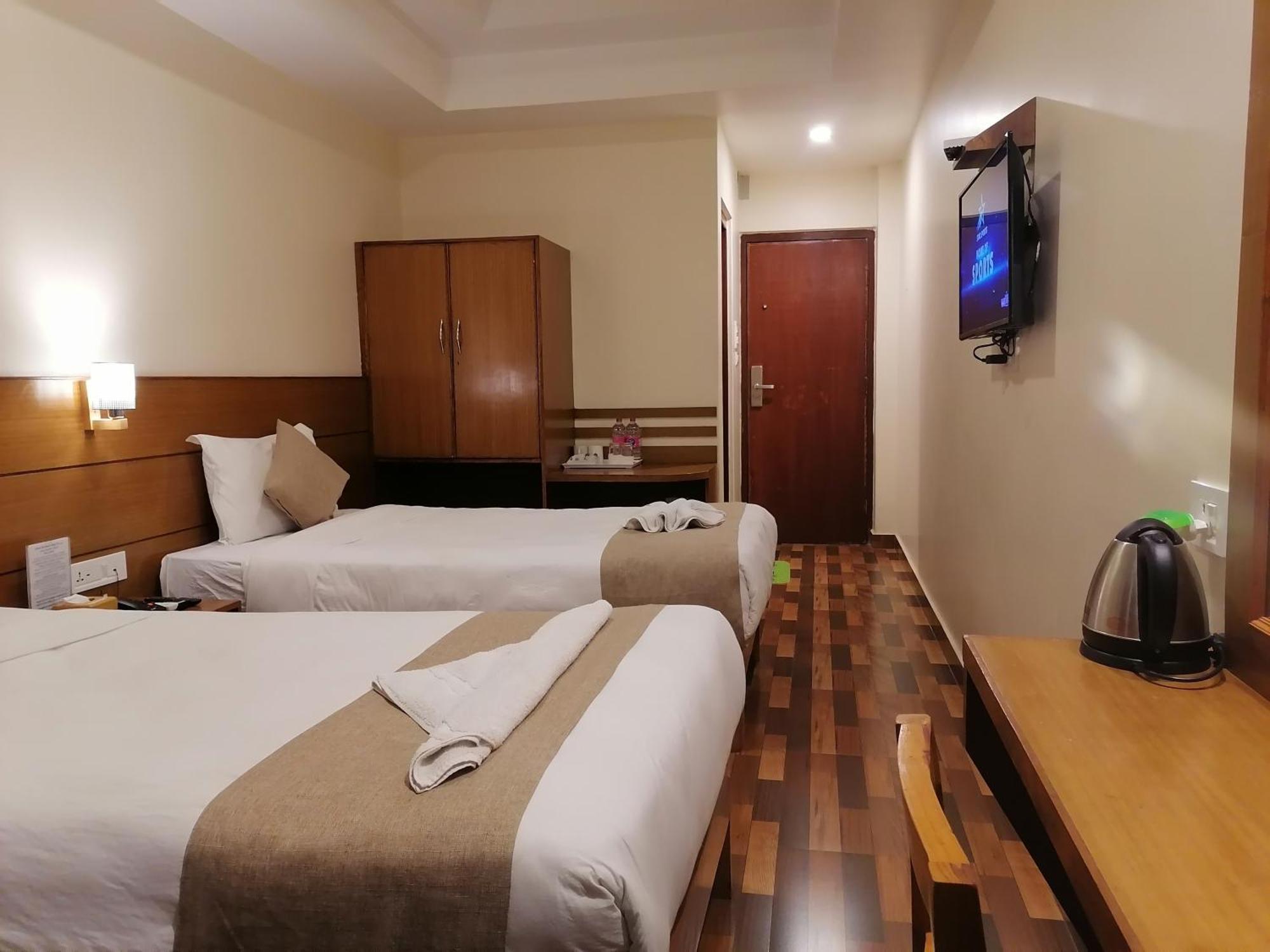 Urban Boutique Hotel Pokhara Kültér fotó