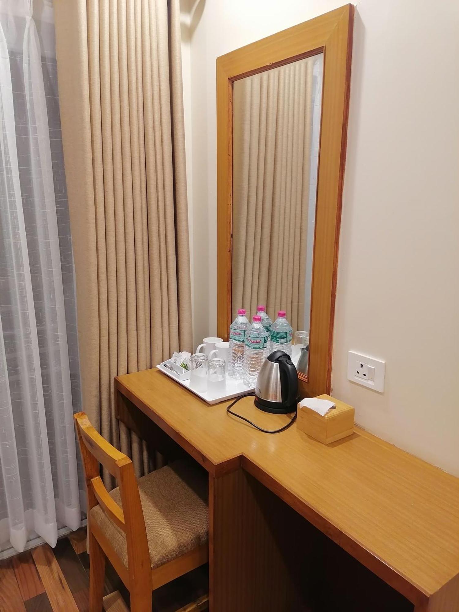Urban Boutique Hotel Pokhara Kültér fotó