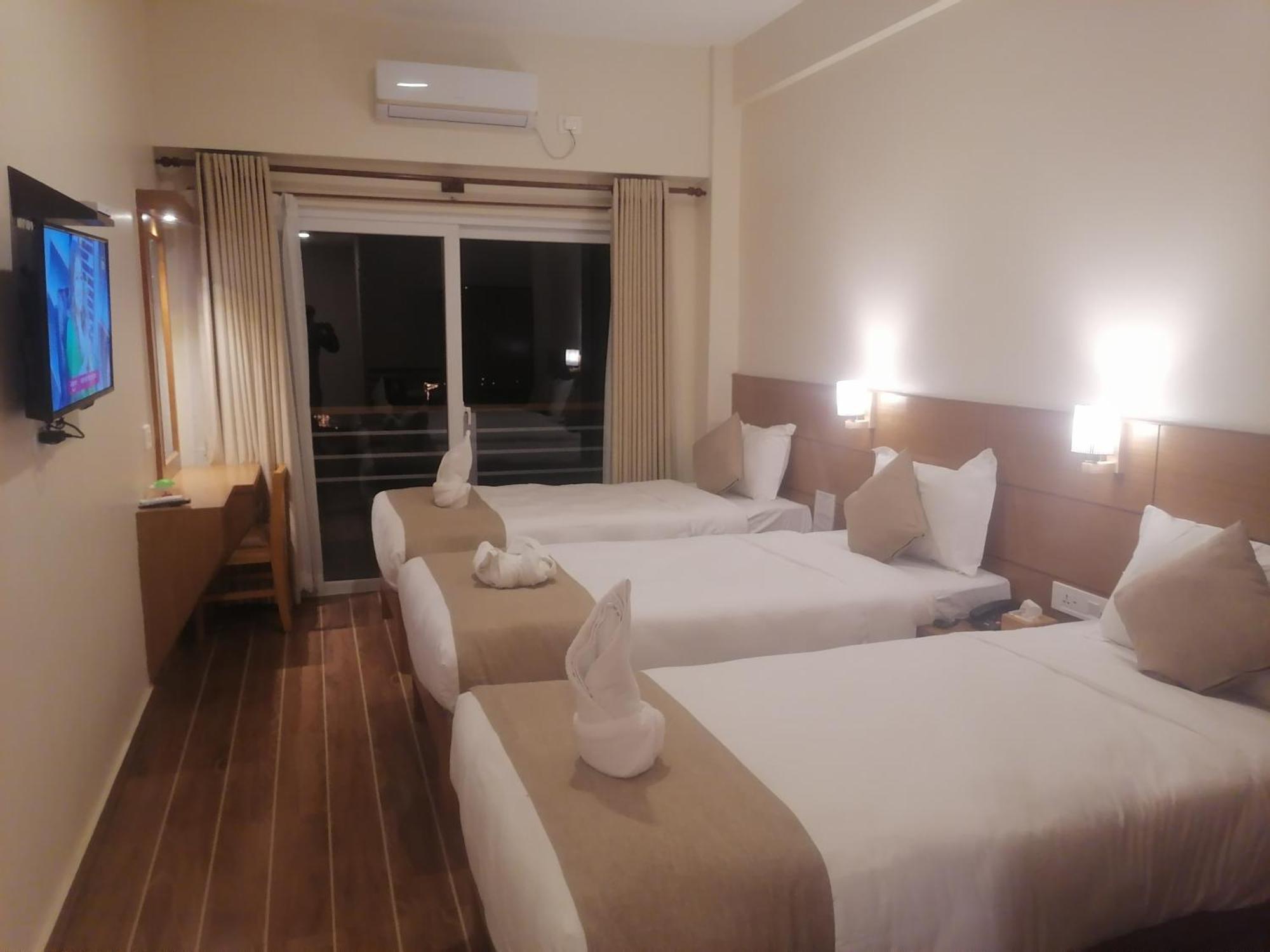 Urban Boutique Hotel Pokhara Kültér fotó