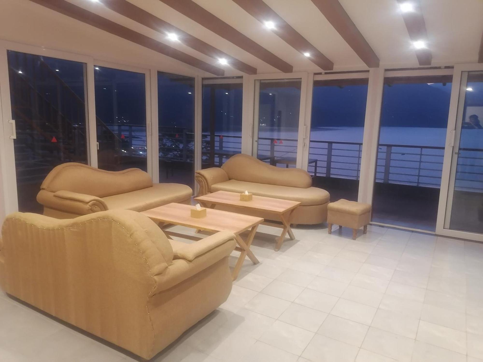 Urban Boutique Hotel Pokhara Kültér fotó